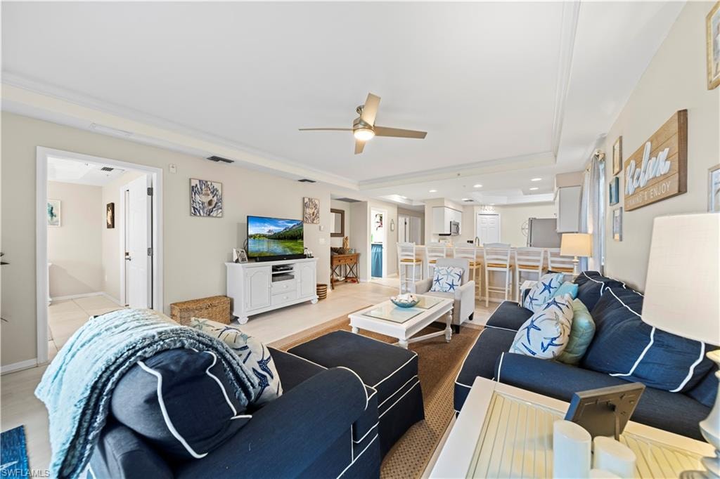 Ceiling Fan & Tray Ceiling!