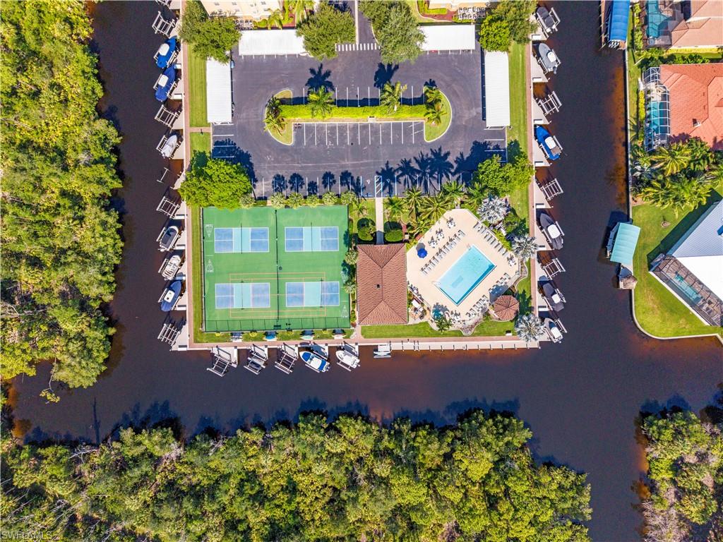 Community Amenities & Cabana Area!
