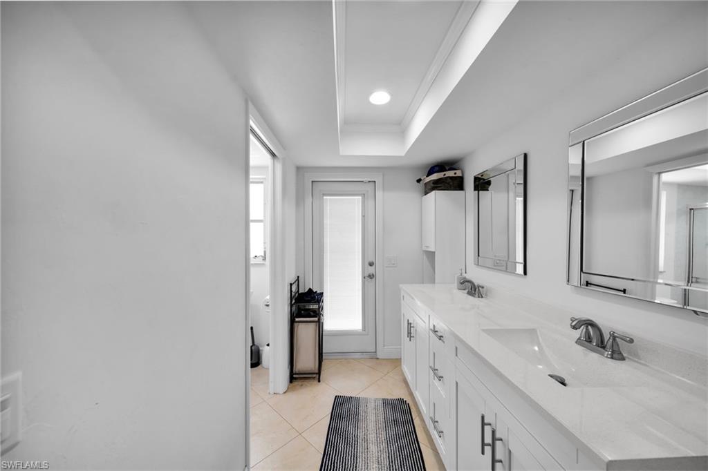 1220 SW 54th LN photo 17
