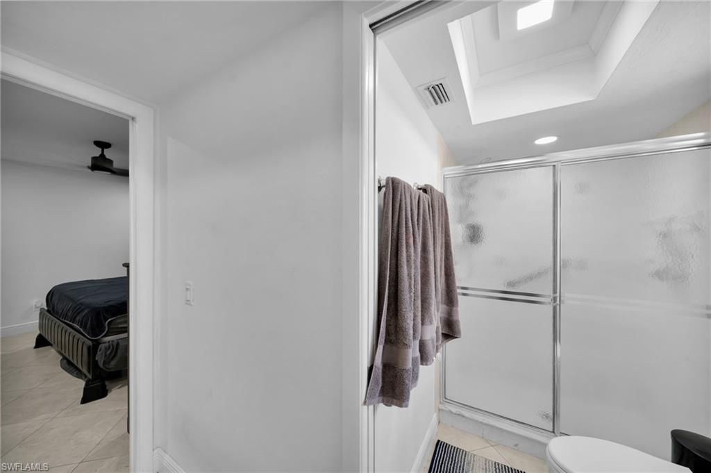 1220 SW 54th LN photo 16