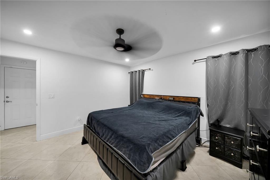 1220 SW 54th LN photo 12