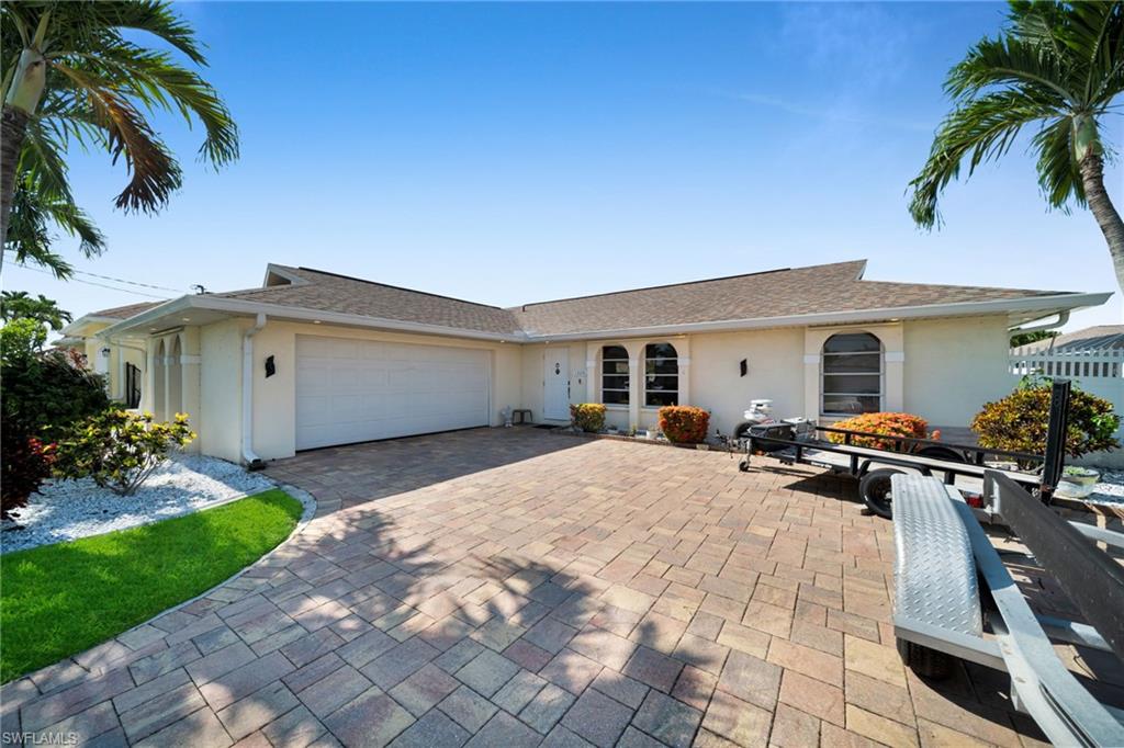 1220 SW 54th LN