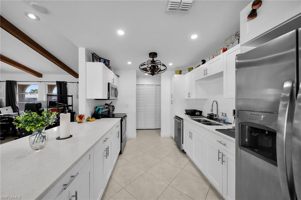 1220 SW 54th LN photo 20