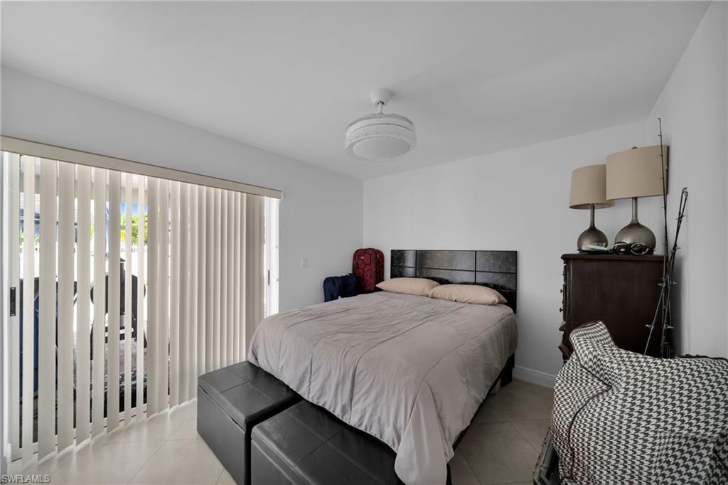 1220 SW 54th LN photo 10