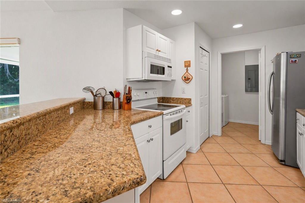 2 Greens CIR photo 18