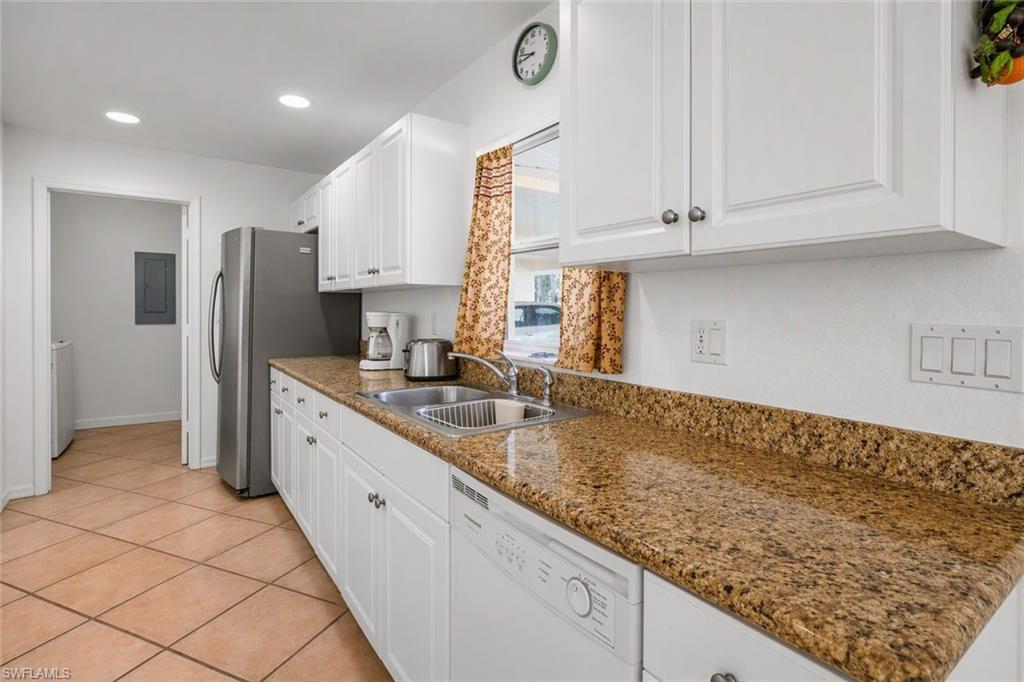 2 Greens CIR photo 19