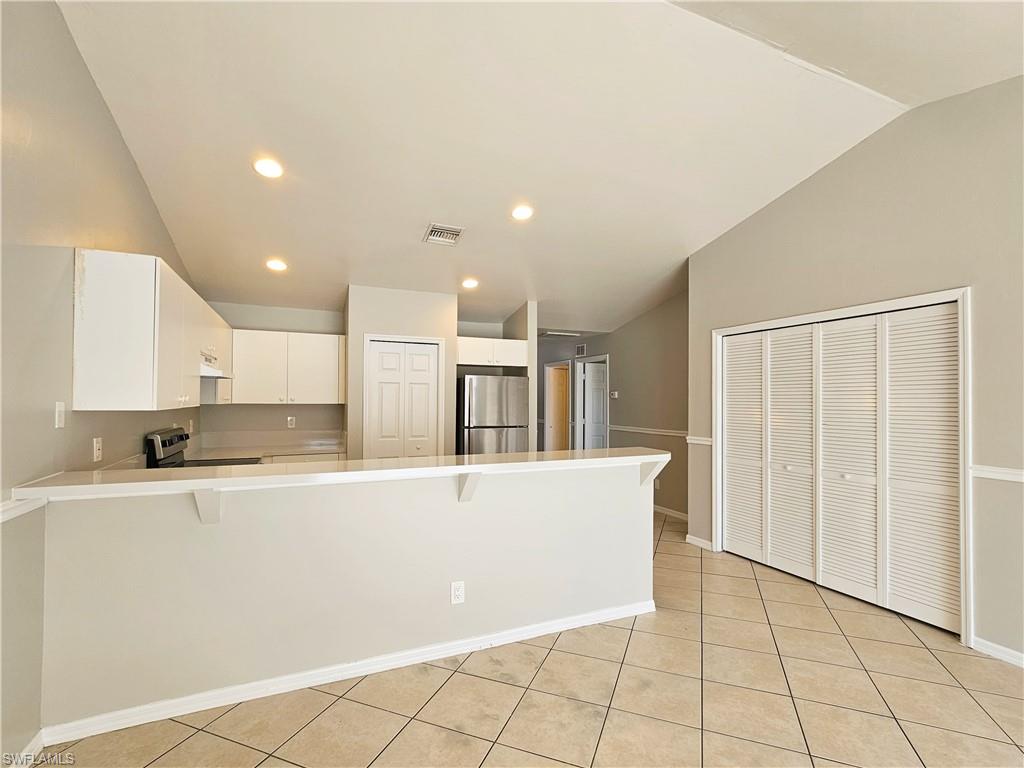 230 Hightower AVE S photo 11