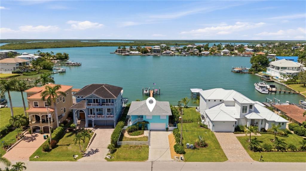 Located on Isles of Capri largest bay