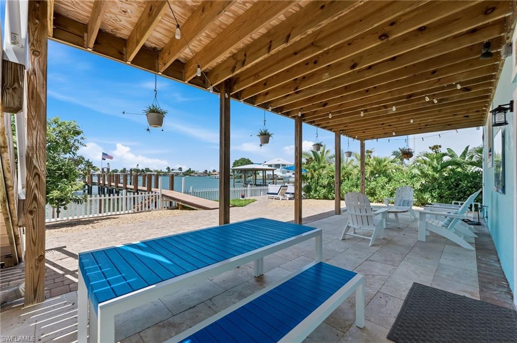 Great outdoor entertaining spaces