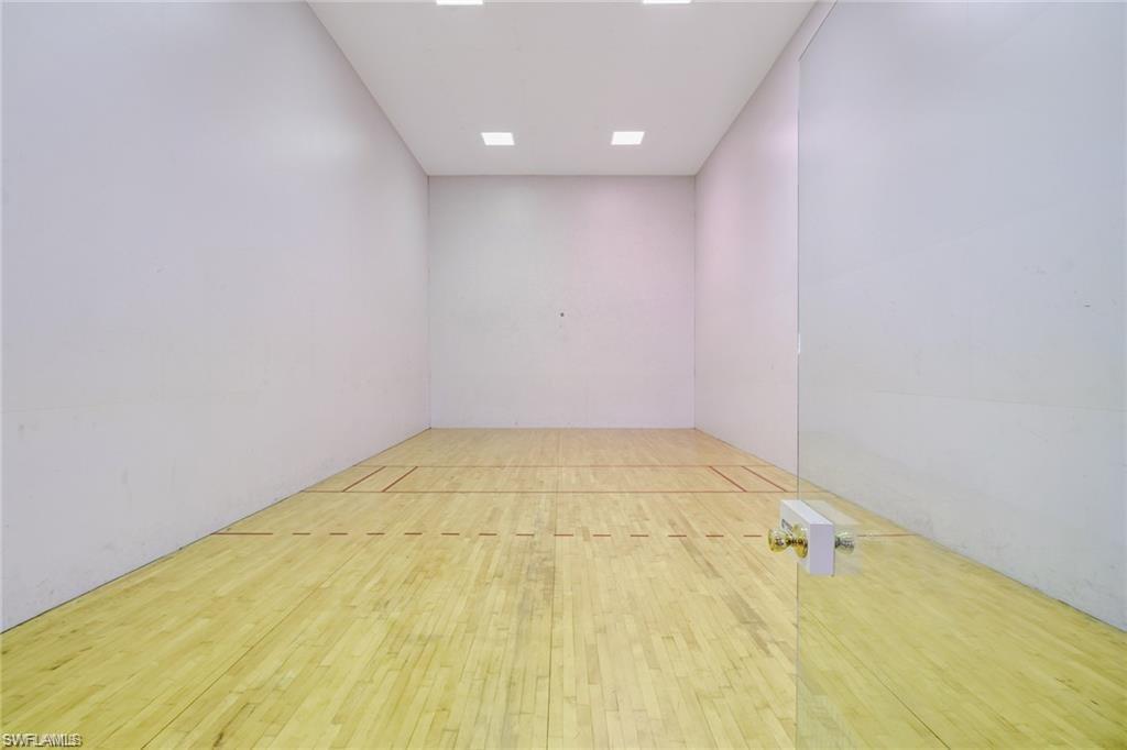 Community Indoor Racquetball Court