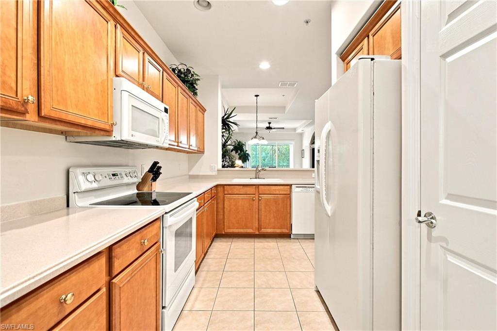 4874 Hampshire CT 303 photo 7