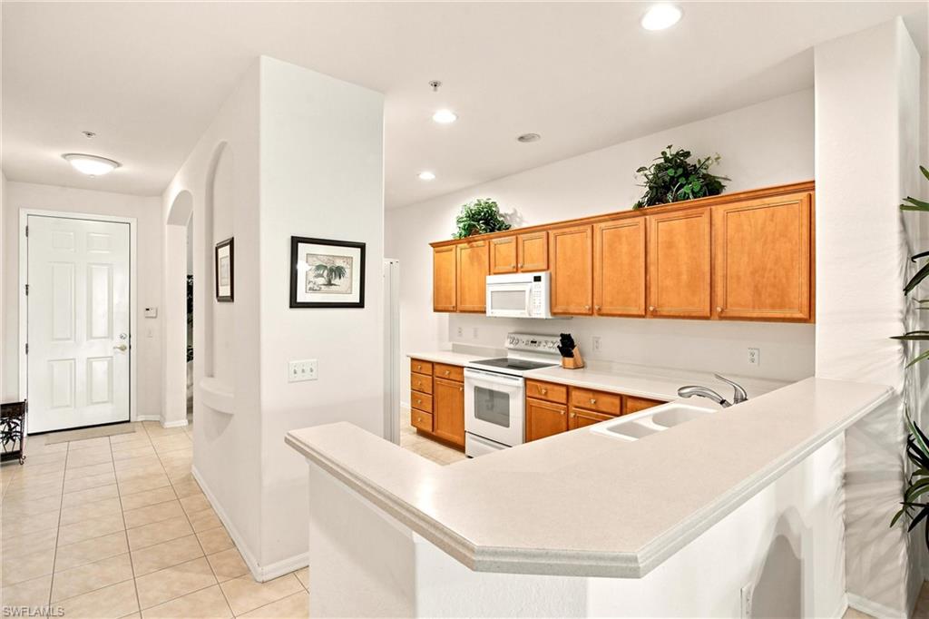 4874 Hampshire CT 303 photo 10