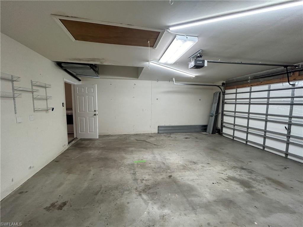 1405 NE 5th PL photo 24