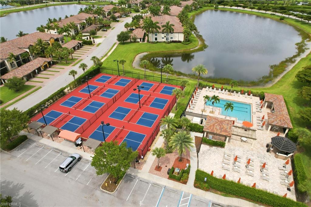 Pickleball Courts / 1 of 5 Satellite Pools