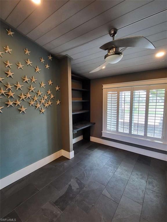 2257 Regal WAY photo 13