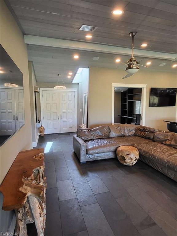 2257 Regal WAY photo 17