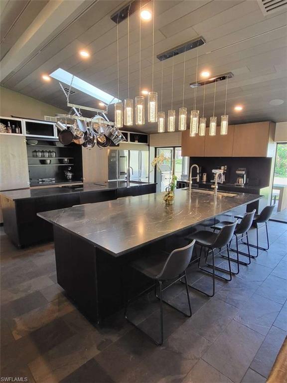 2257 Regal WAY