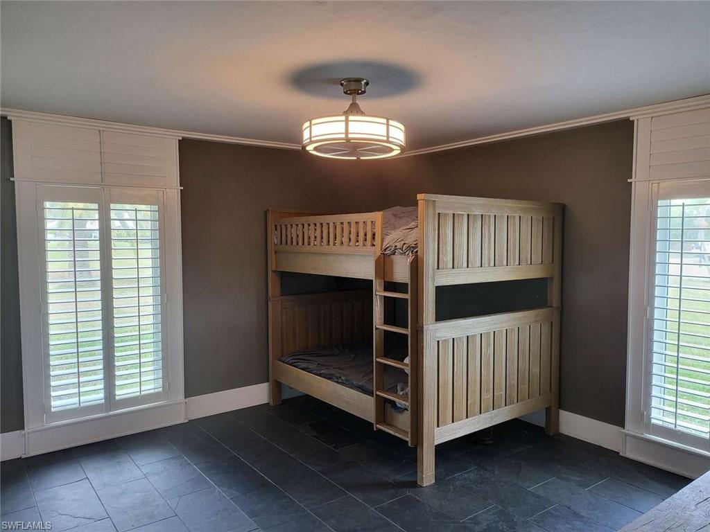 2257 Regal WAY photo 9