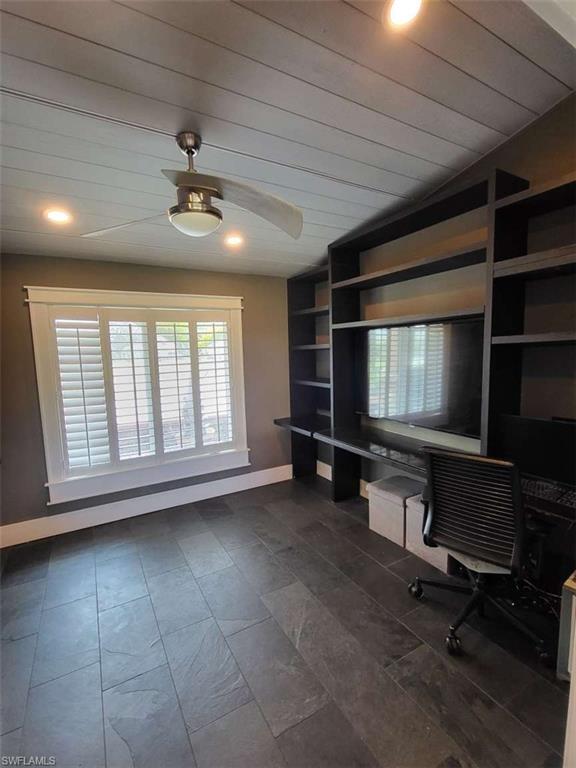 2257 Regal WAY photo 14