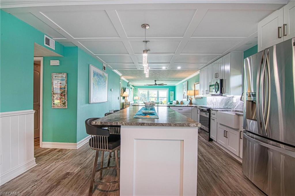 1627 Beach PKWY 105