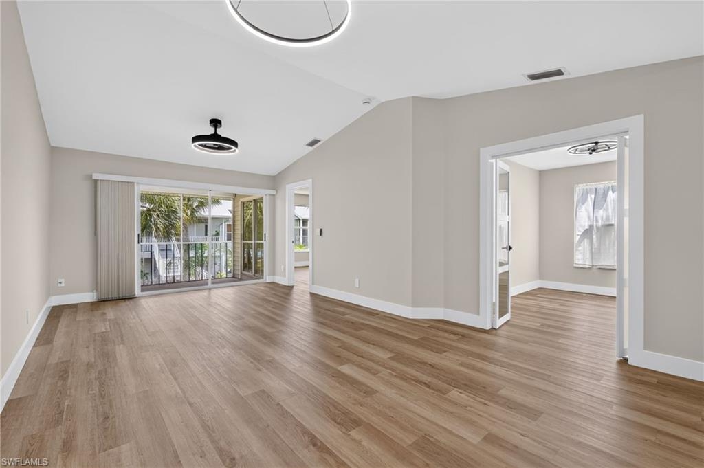 1915 Courtyard WAY 202 photo 7