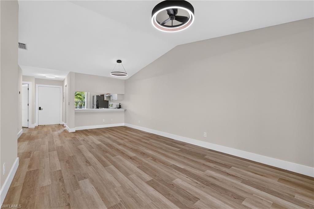 1915 Courtyard WAY 202 photo 9