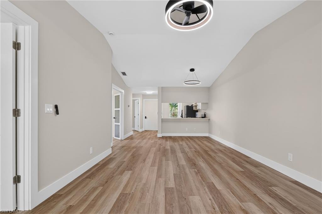 1915 Courtyard WAY 202 photo 31