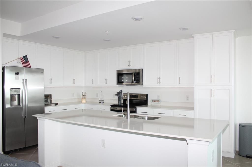 14121 Heritage Landing BLVD 737