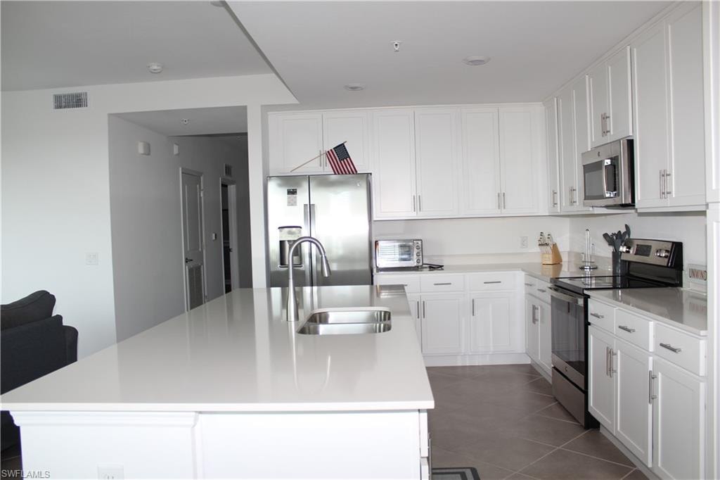 14121 Heritage Landing BLVD 737