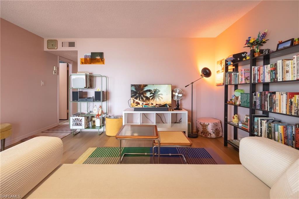 3225 E Riverside DR 31C photo 6