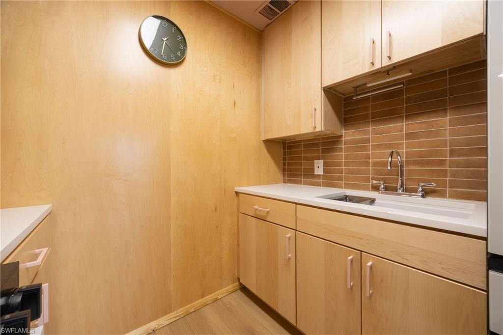 3225 E Riverside DR 31C photo 11