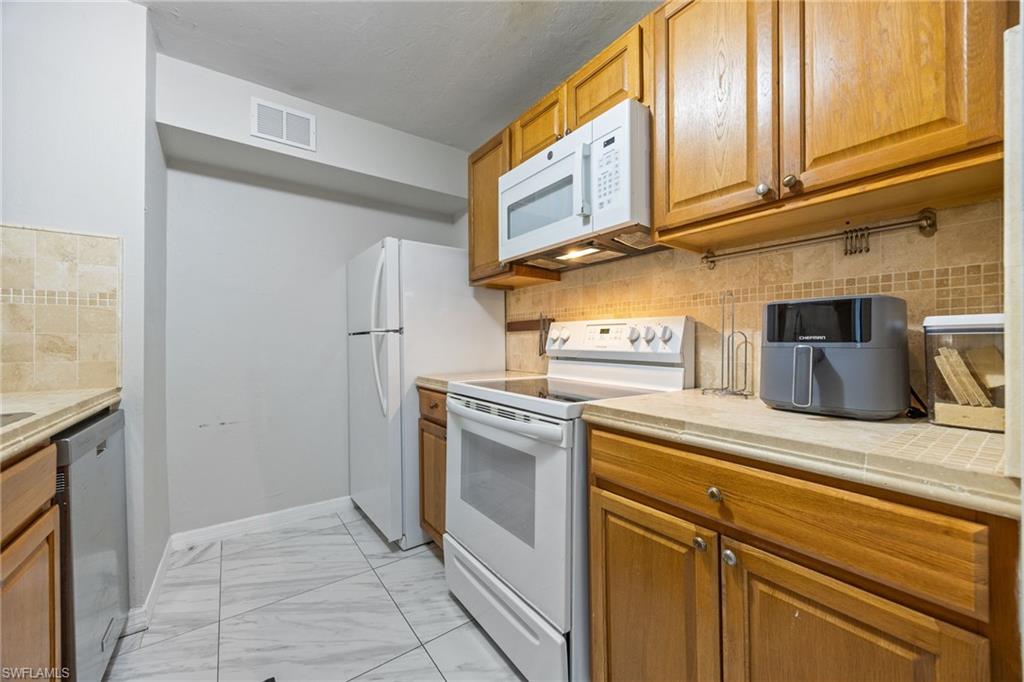 2828 Jackson ST B3 photo 12