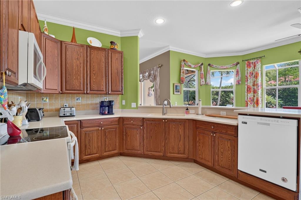 24908 Fairwinds LN photo 12
