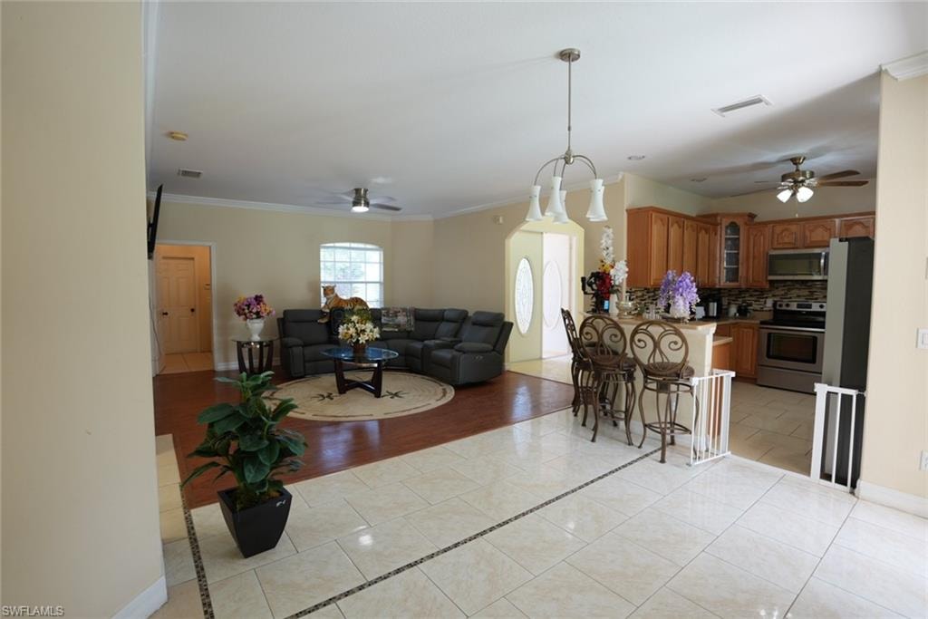 219 Columbus AVE photo 20
