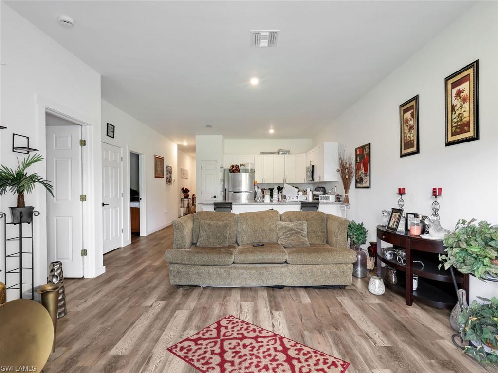 2224-2226 Kenneth AVE S photo 19