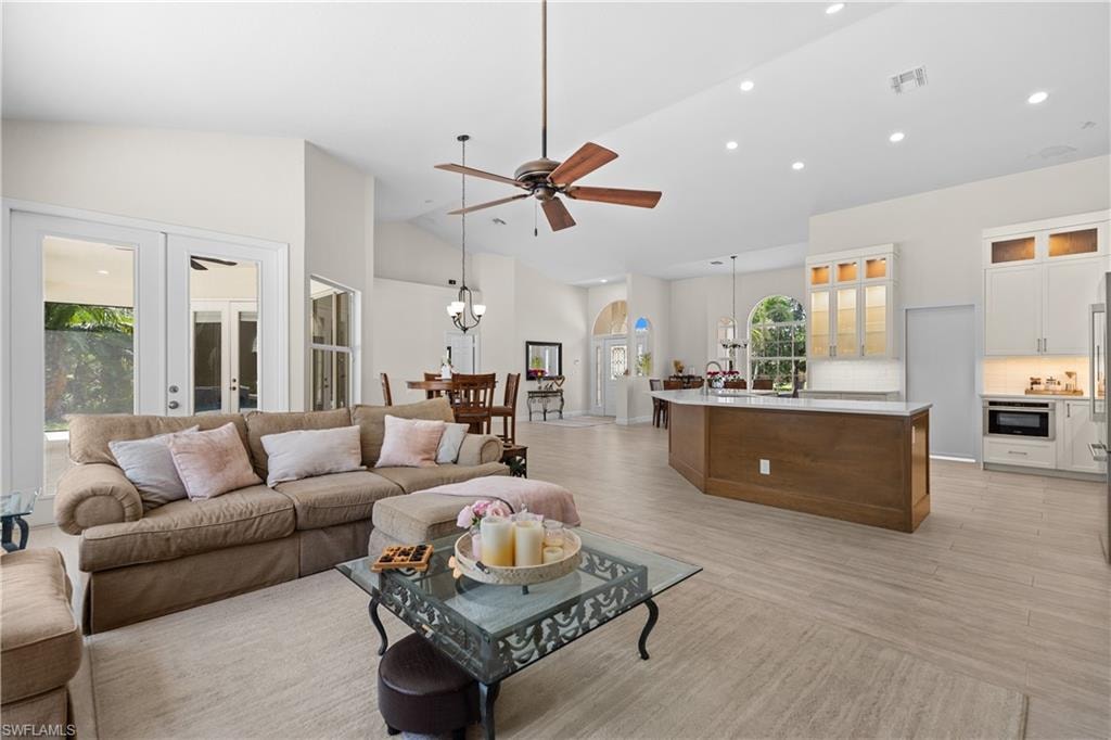 6521 Livingston Woods LN photo 16