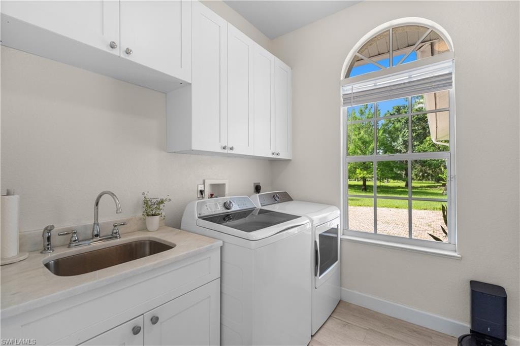 6521 Livingston Woods LN photo 26