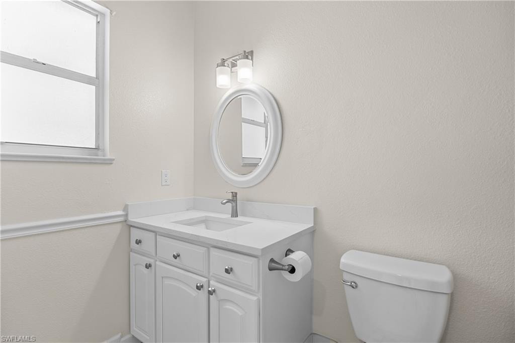 6521 Livingston Woods LN photo 22