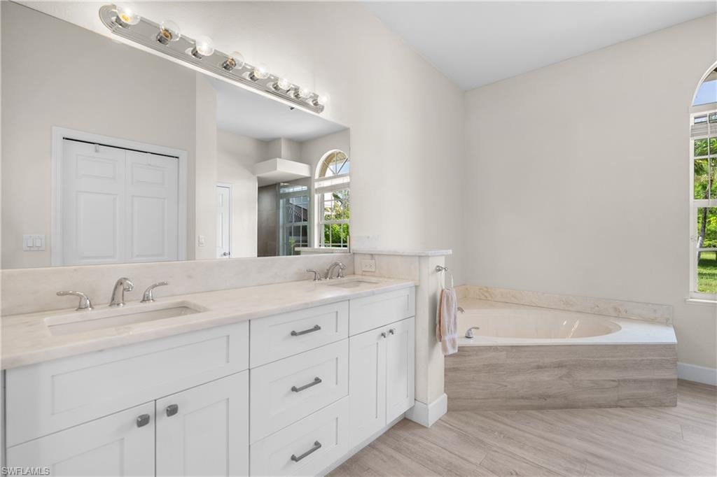 6521 Livingston Woods LN photo 18