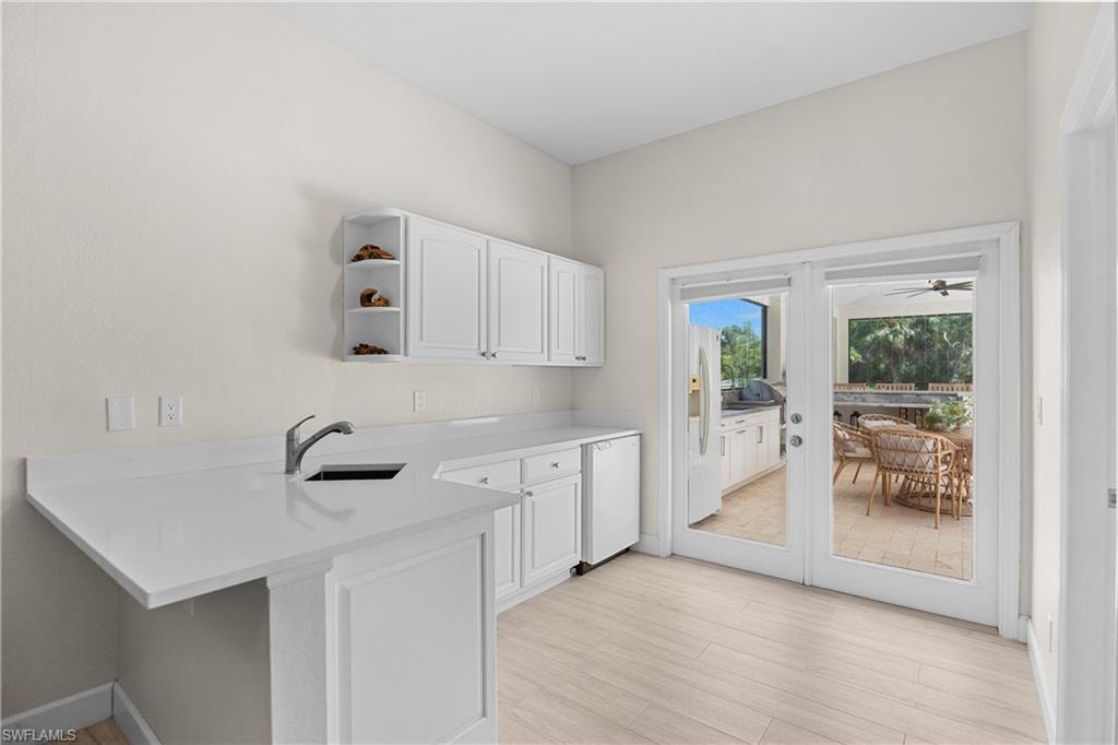 6521 Livingston Woods LN photo 25