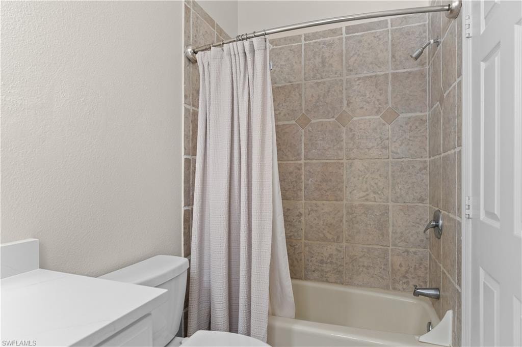 6521 Livingston Woods LN photo 21