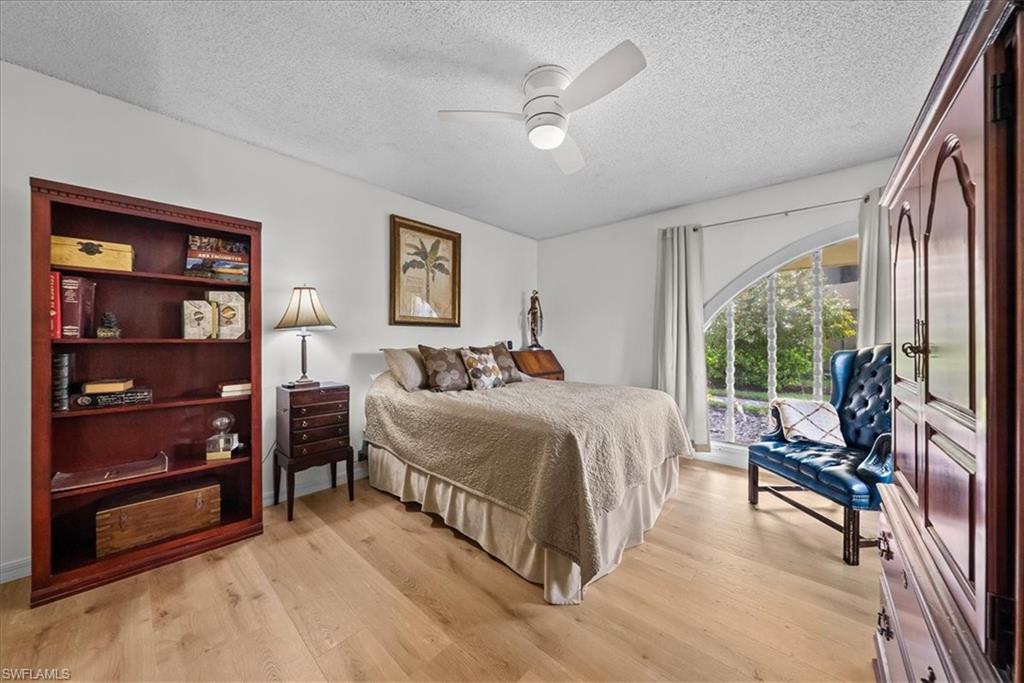 925 Palm View DR 111 photo 14