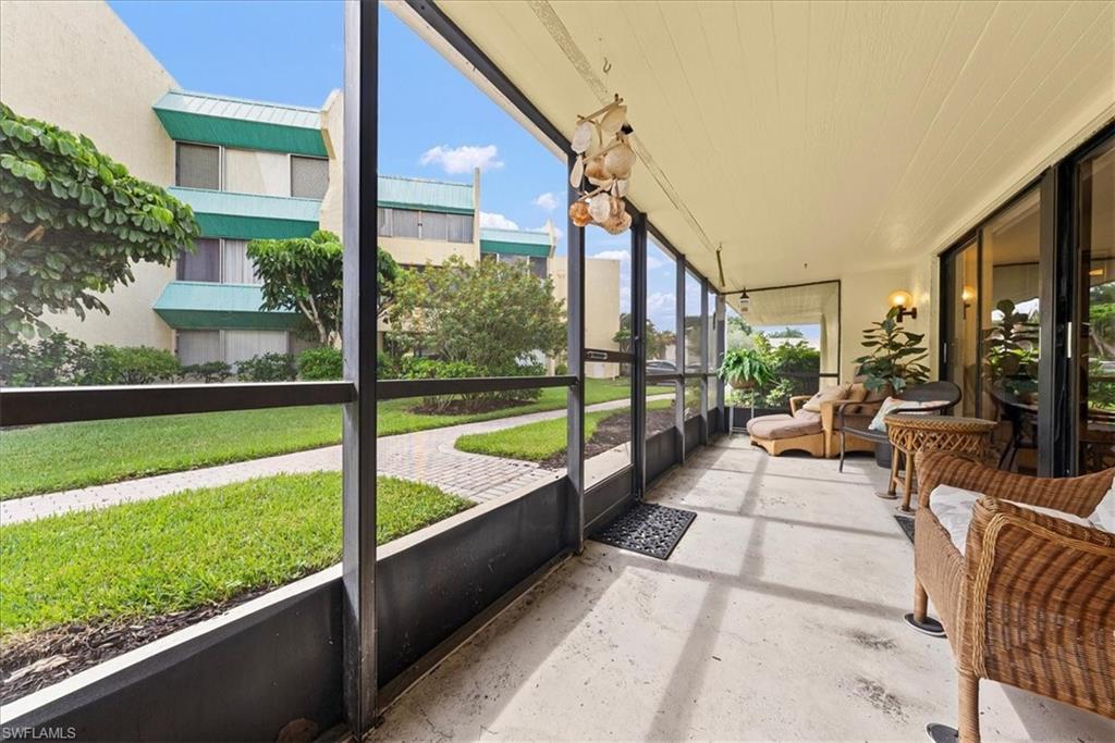 925 Palm View DR 111 photo 25