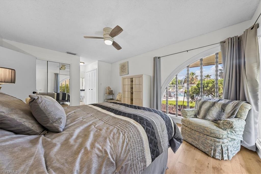 925 Palm View DR 111 photo 21