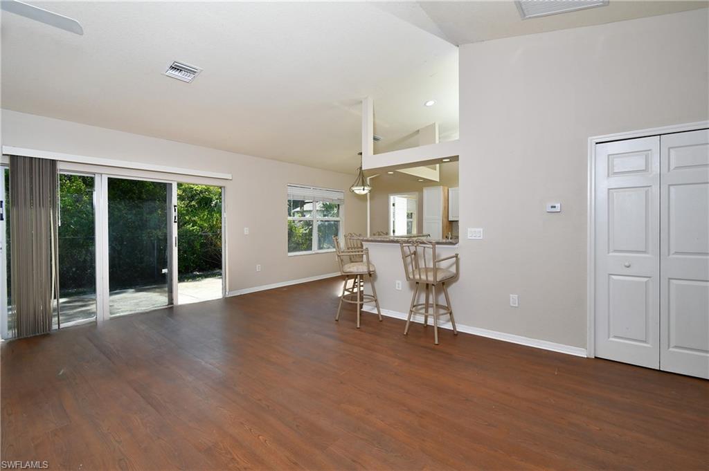 1708 Hibiscus AVE
