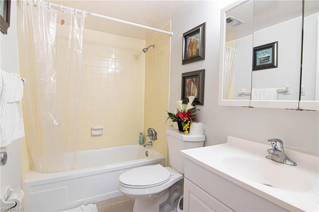 2366 E Mall DR 414 photo 13
