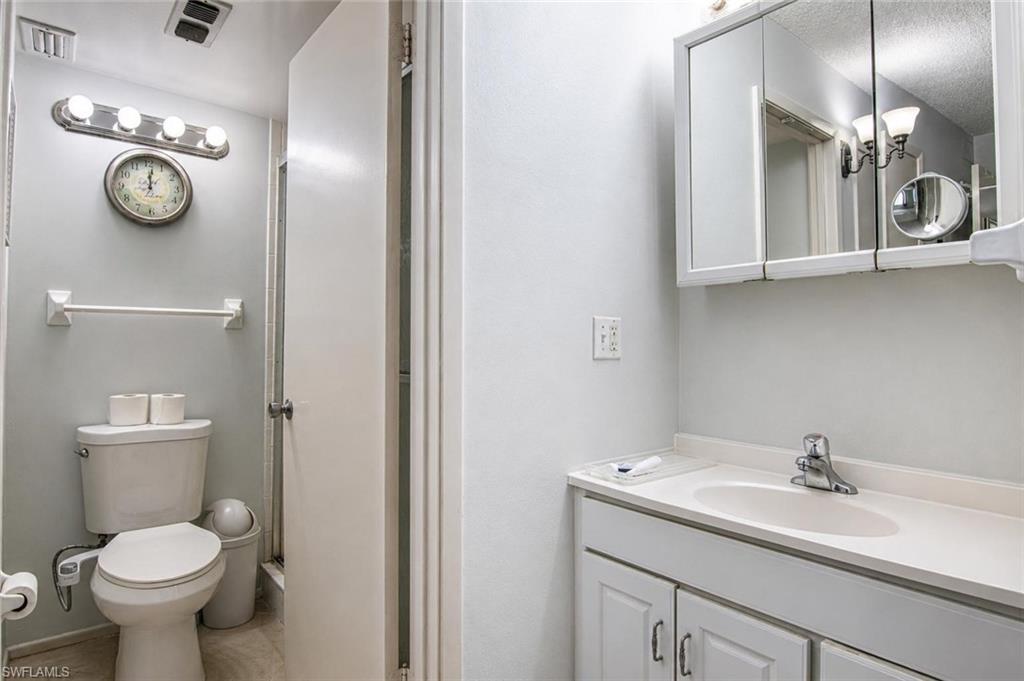 2366 E Mall DR 414 photo 22