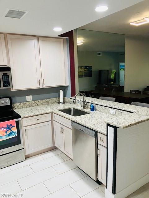Remodeled kichen featuring new soft close cabinets