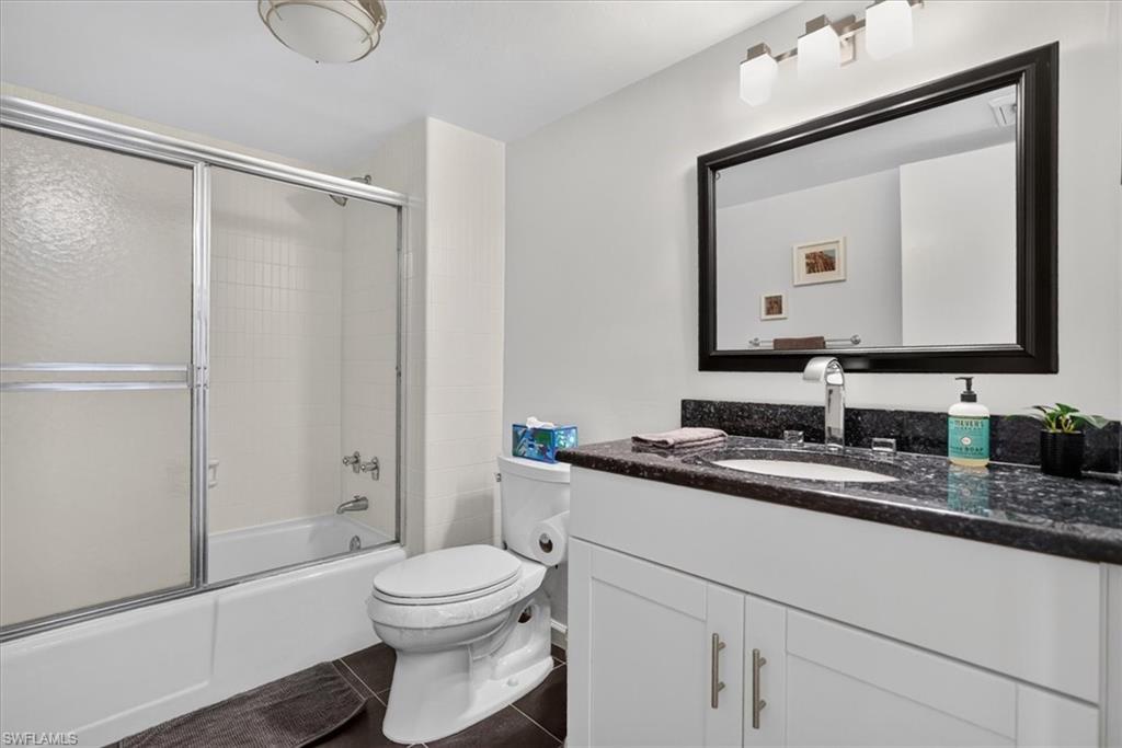 7000 Estero BLVD 603 photo 12