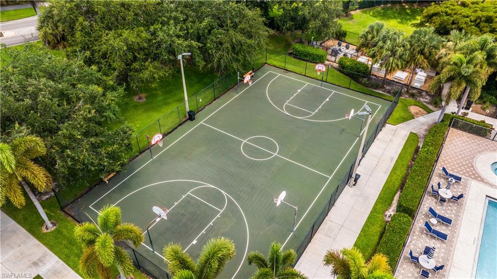 Stoneybrook Basketball Courts